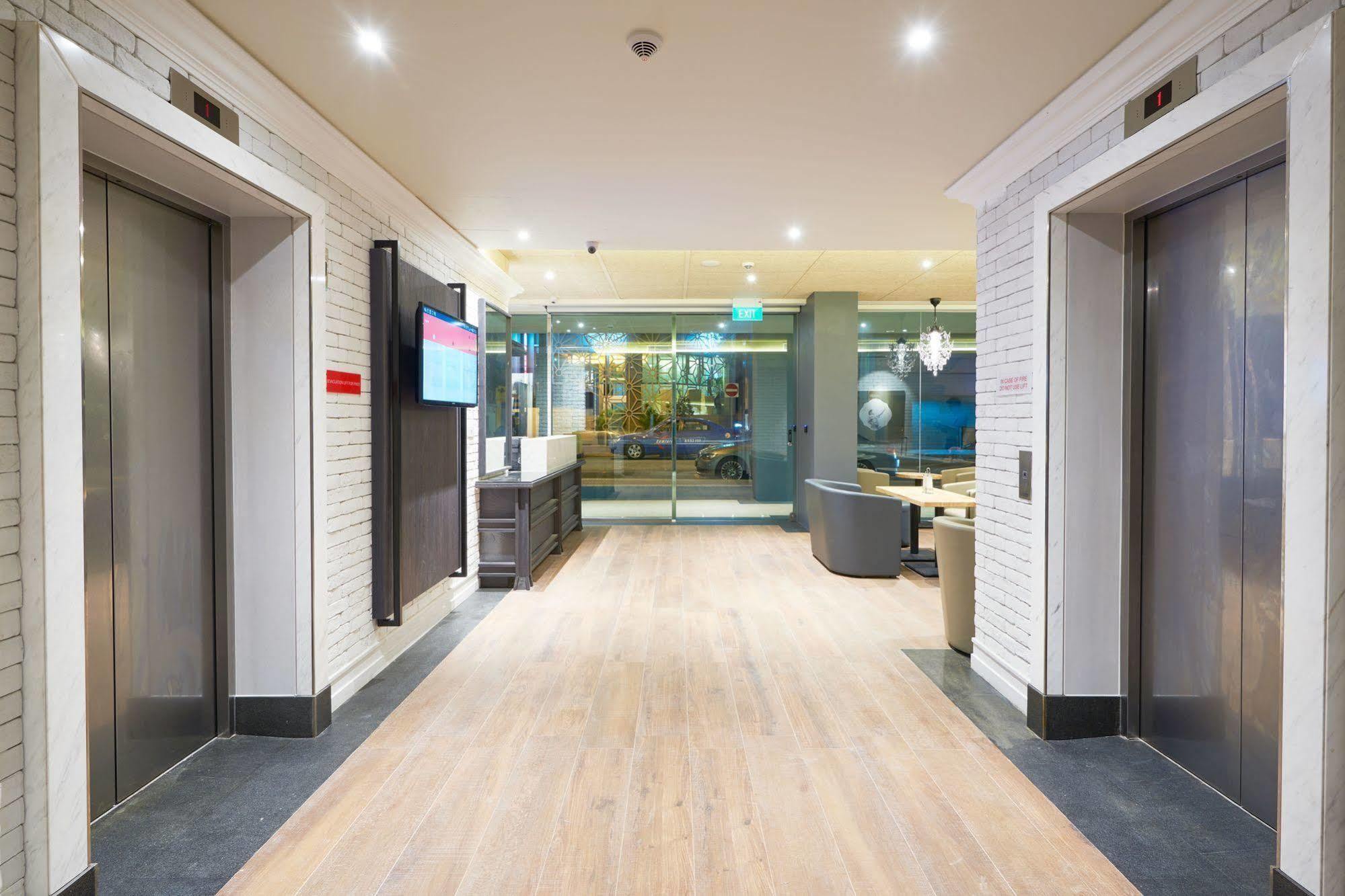 Bencoolen At Hong Kong Street Hotel Singapura