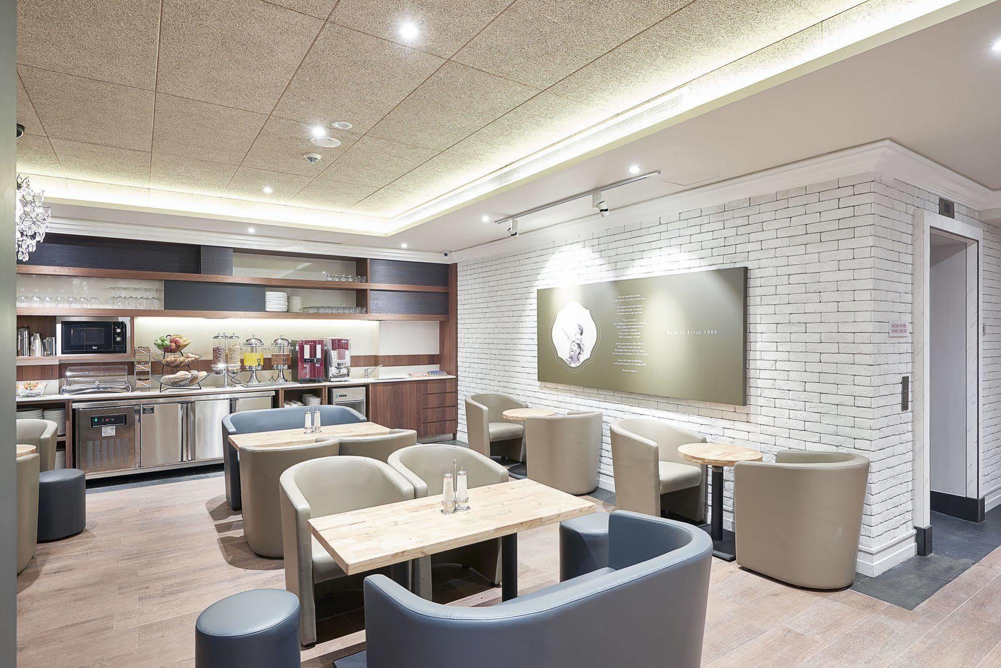 Hotel Bencoolen At Hong Kong Street Singapura
